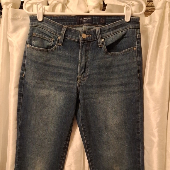 Lucky Brand Denim Straight Jeans 10/30 💙💙💙💙 - Picture 3 of 11